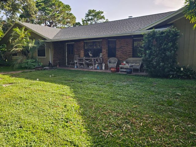14369 69th Drive N, Palm Beach Gardens, FL 33418