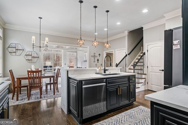 1525 Camden Cove Drive, Cumming, GA 30040