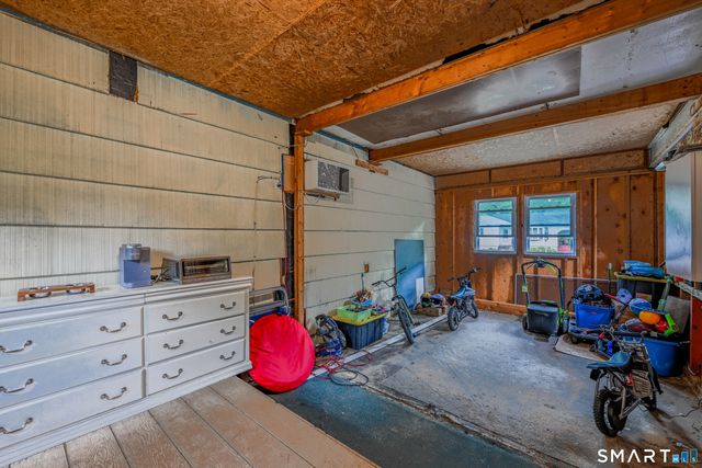 198 Beacon Manor Road, Naugatuck, CT 06770