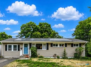 198 Beacon Manor Road, Naugatuck, CT 06770