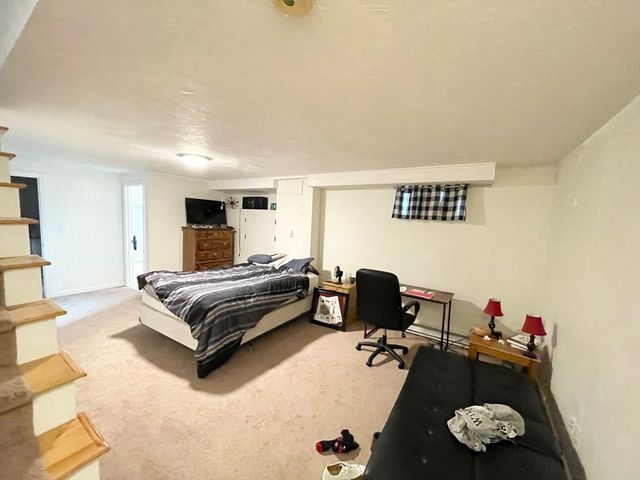 6 Harleston St 6, Boston, MA 02120