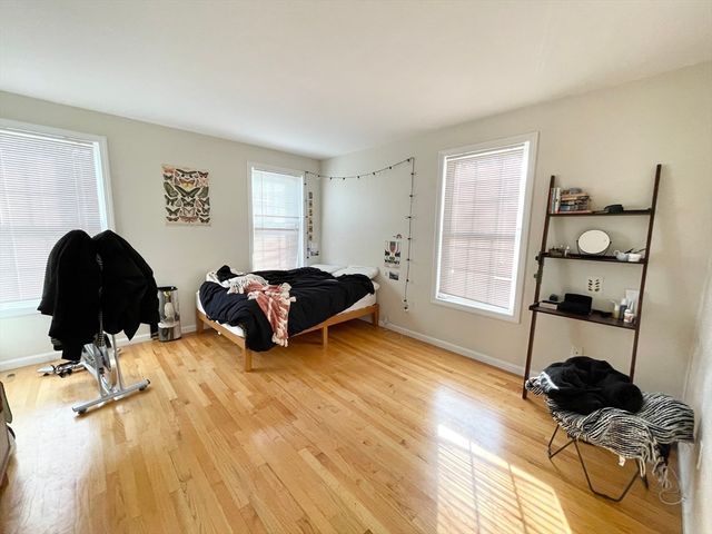 6 Harleston St 6, Boston, MA 02120