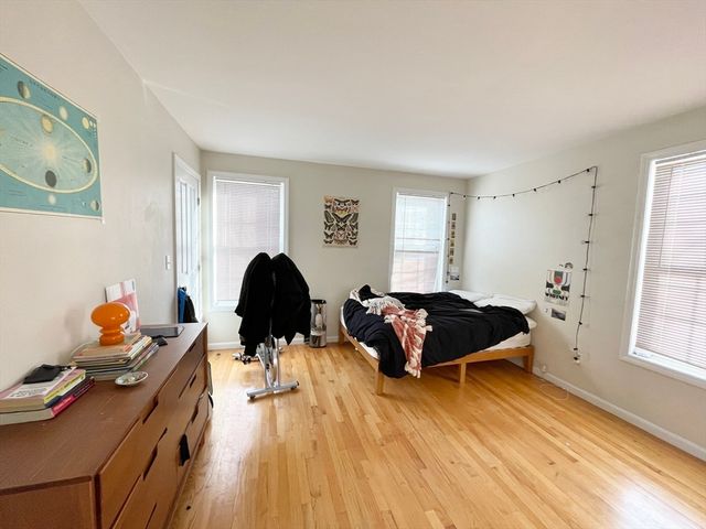 6 Harleston St 6, Boston, MA 02120