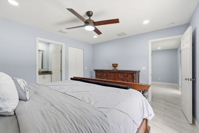18477 Sycamore Drive W, The Acreage, FL 33470