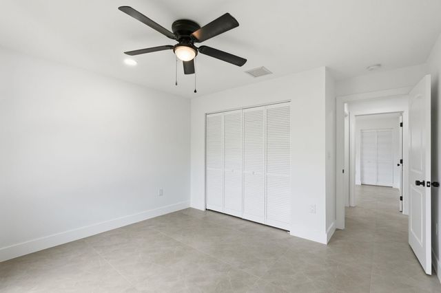 18477 Sycamore Drive W, The Acreage, FL 33470