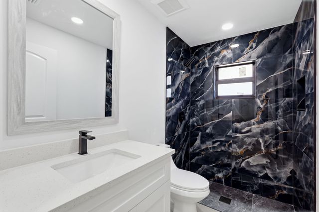 18477 Sycamore Drive W, The Acreage, FL 33470