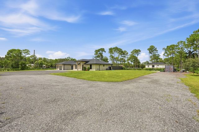 18477 Sycamore Drive W, The Acreage, FL 33470