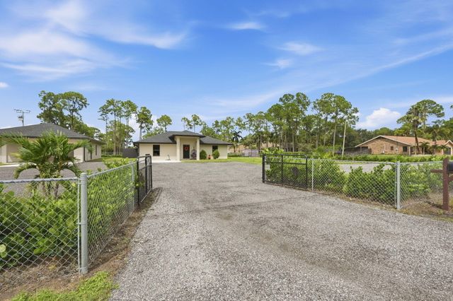 18477 Sycamore Drive W, The Acreage, FL 33470