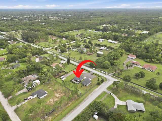 18477 Sycamore Drive W, The Acreage, FL 33470