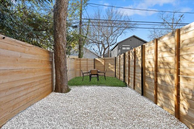 1709 Willow ST 2, Austin, TX 78702