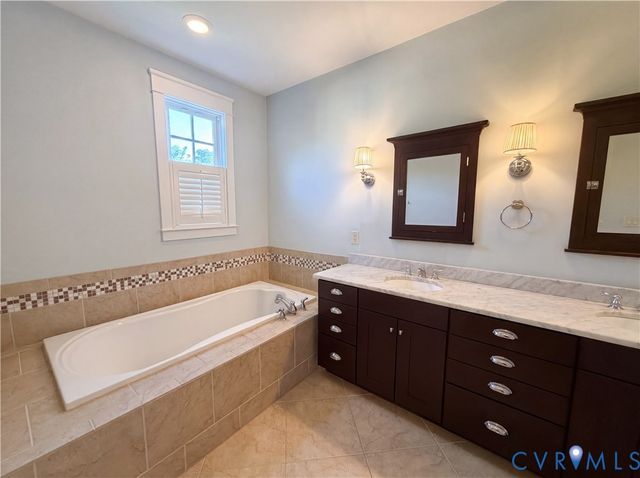 16201 Alsdell Rd, Midlothian, VA 23112