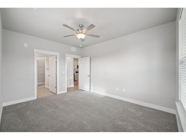 265 High Point Dr 207, Longmont, CO 80504