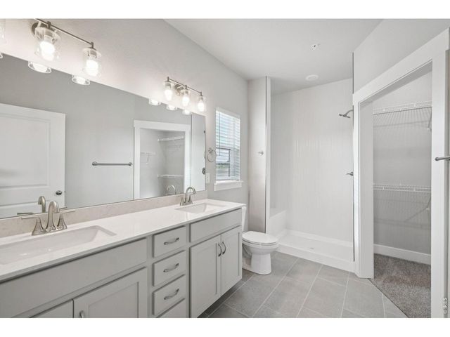 265 High Point Dr 207, Longmont, CO 80504