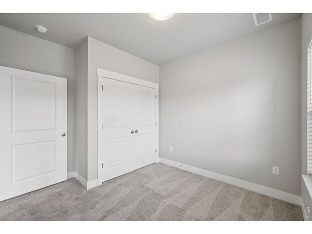 265 High Point Dr 207, Longmont, CO 80504