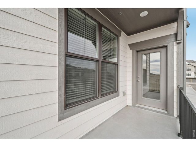 265 High Point Dr 207, Longmont, CO 80504