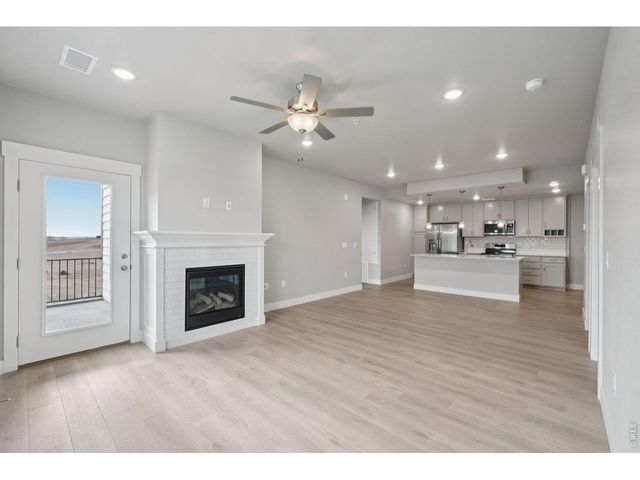 265 High Point Dr 207, Longmont, CO 80504