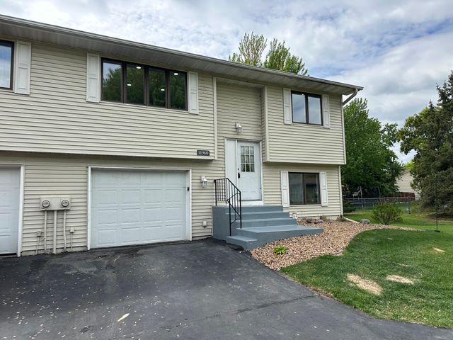 11960 Bluebird Street NW, Coon Rapids, MN 55448
