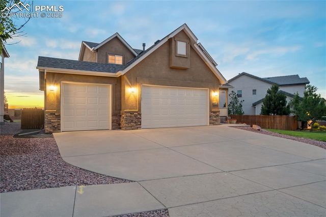 6815 Prairie Wind Drive, Colorado Springs, CO 80923