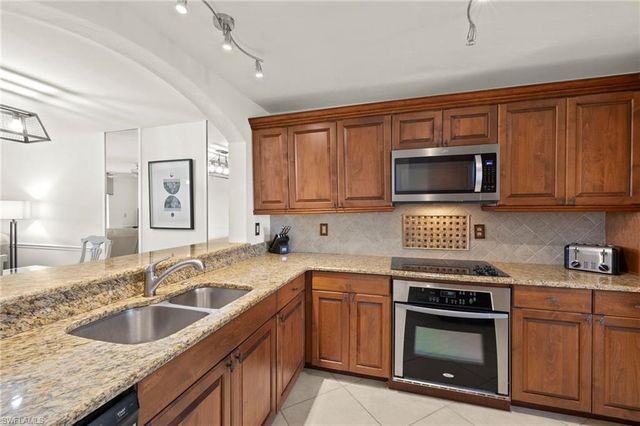 12170 Kelly Sands WAY # 721, Fort Myers, FL 33908