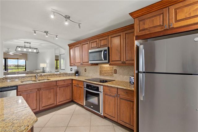 12170 Kelly Sands WAY # 721, Fort Myers, FL 33908