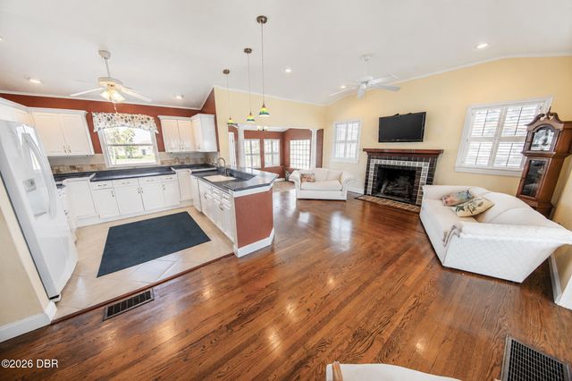 3873 S Atlantic Avenue, Daytona Beach Shores, FL 32118