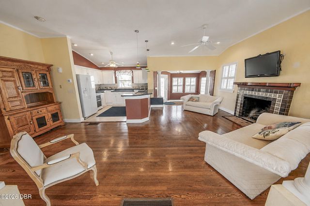 3873 S Atlantic Avenue, Daytona Beach Shores, FL 32118