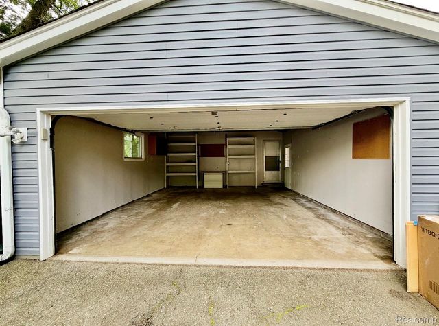 1125 Dolane Drive, White Lake Charter Township, MI 48383