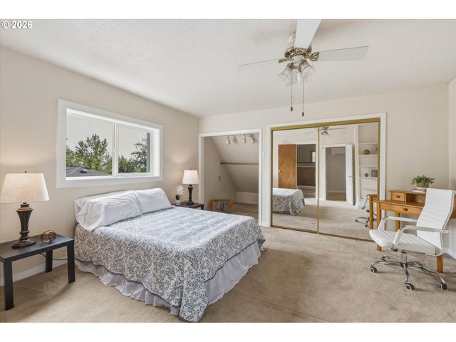 606 N 16TH Ave, Kelso, WA 98626