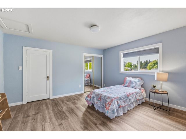 606 N 16TH Ave, Kelso, WA 98626