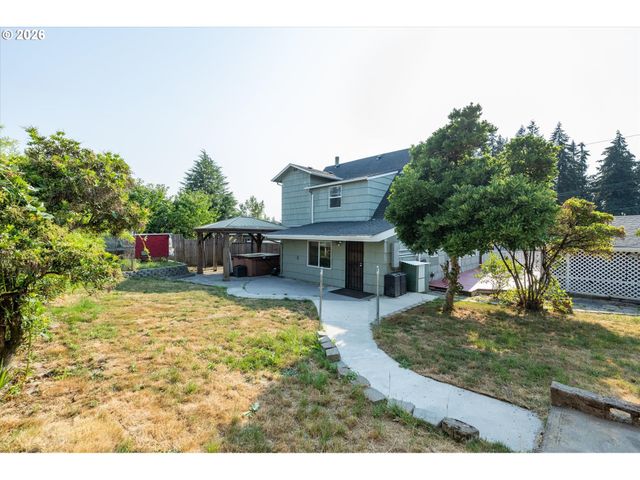 606 N 16TH Ave, Kelso, WA 98626
