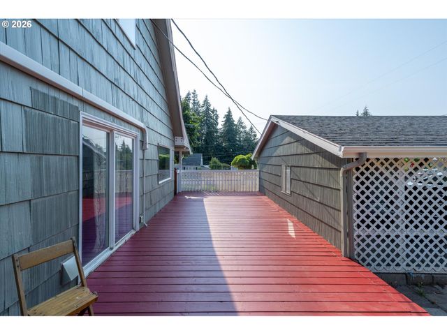 606 N 16TH Ave, Kelso, WA 98626
