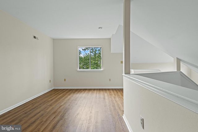 384 WOODLAKE DR, Marlton, NJ 08053