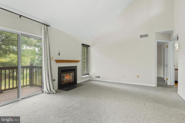 384 WOODLAKE DR, Marlton, NJ 08053