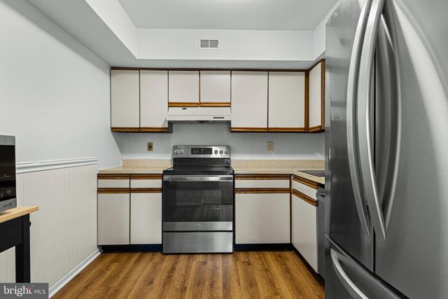 384 WOODLAKE DR, Marlton, NJ 08053