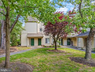 384 WOODLAKE DR, Marlton, NJ 08053