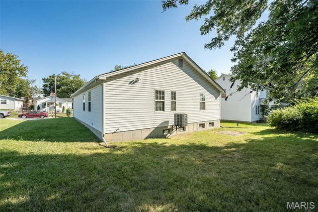 230 New York Street, Kirkwood, MO 63122
