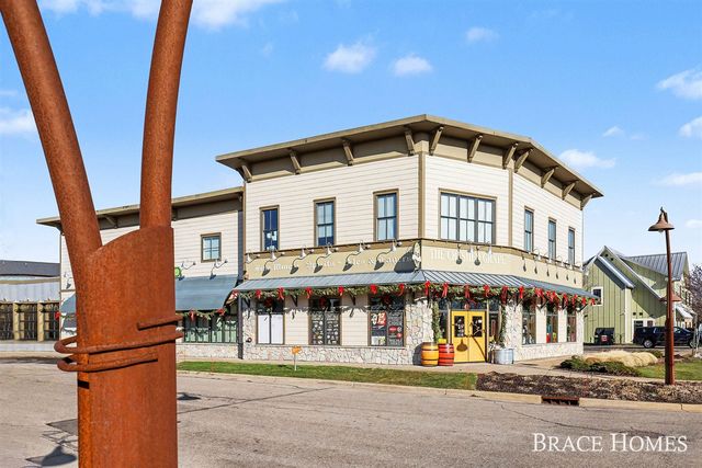 2074 Celadon Drive, Grand Rapids, MI 49525