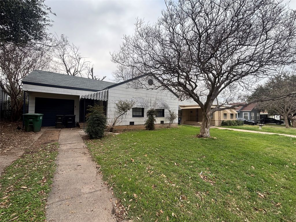 4014 Curzon Avenue, Fort Worth, TX 76107