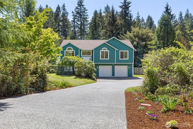 5033 NW Uff Da Lane, Silverdale, WA 98383