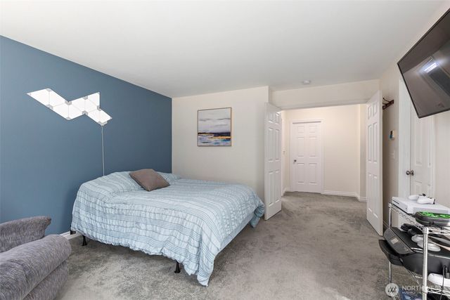 5033 NW Uff Da Lane, Silverdale, WA 98383