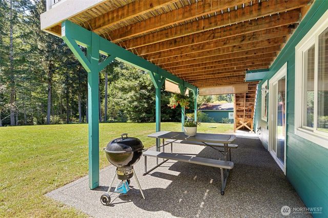 5033 NW Uff Da Lane, Silverdale, WA 98383