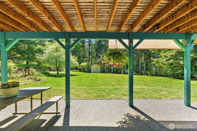 5033 NW Uff Da Lane, Silverdale, WA 98383