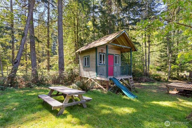 5033 NW Uff Da Lane, Silverdale, WA 98383