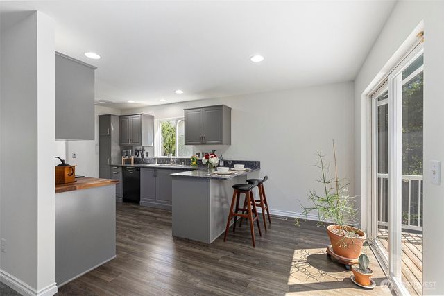 5033 NW Uff Da Lane, Silverdale, WA 98383