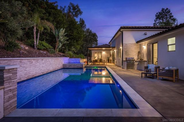 18375 Bernardo Trails Ct, San Diego, CA 92128