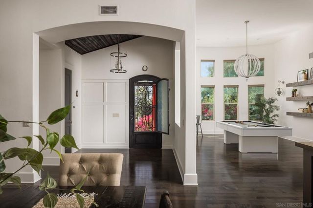 18375 Bernardo Trails Ct, San Diego, CA 92128