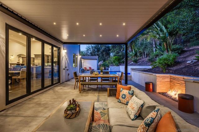 18375 Bernardo Trails Ct, San Diego, CA 92128