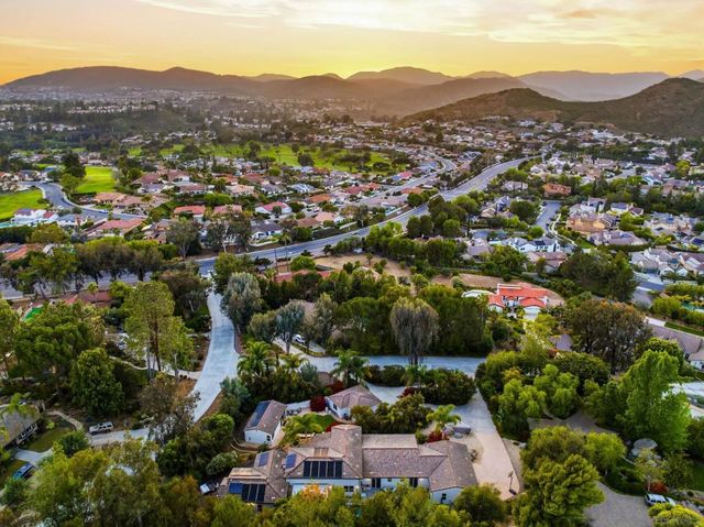 18375 Bernardo Trails Ct, San Diego, CA 92128