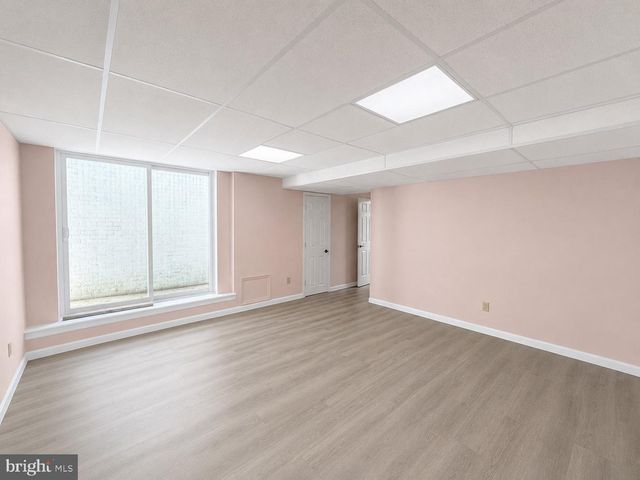 4 JONATHANS CT, Cockeysville, MD 21030