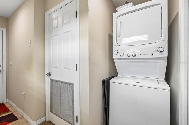 1008 LA JOLLA, Sun City Center, FL 33573